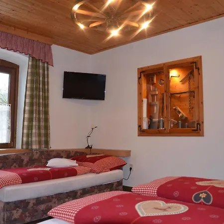 Heimat & Ursprunghotel Bierquelle 3* ハウス・イム・エンスタール