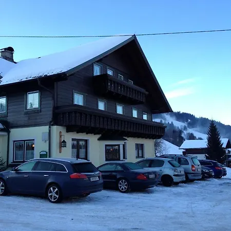Heimat & Ursprunghotel Bierquelle 3* ハウス・イム・エンスタール